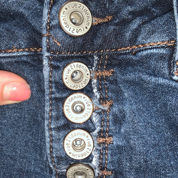 Jean shorts - Picture 2 of 4